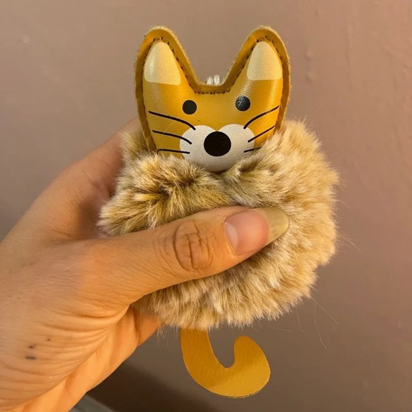 Dog plush key chain - Picture 2 of 3